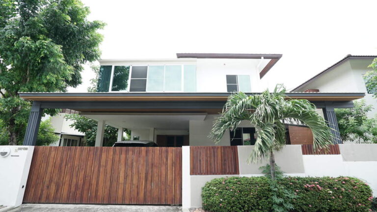 ตัวอย่างการต่อเติมหลังคาหน้าบ้าน-1-1