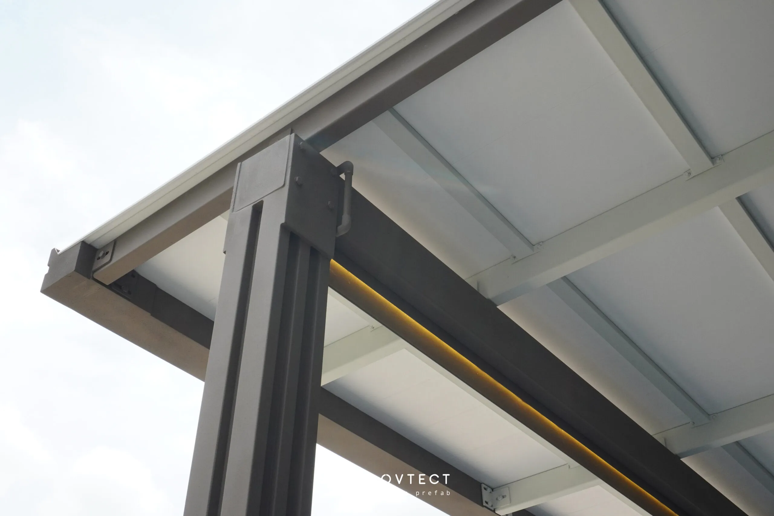 โรงจอดรถ - หลังคาทึบแสง - White PR7 - Modern - Modern i15 - ROOVTECT