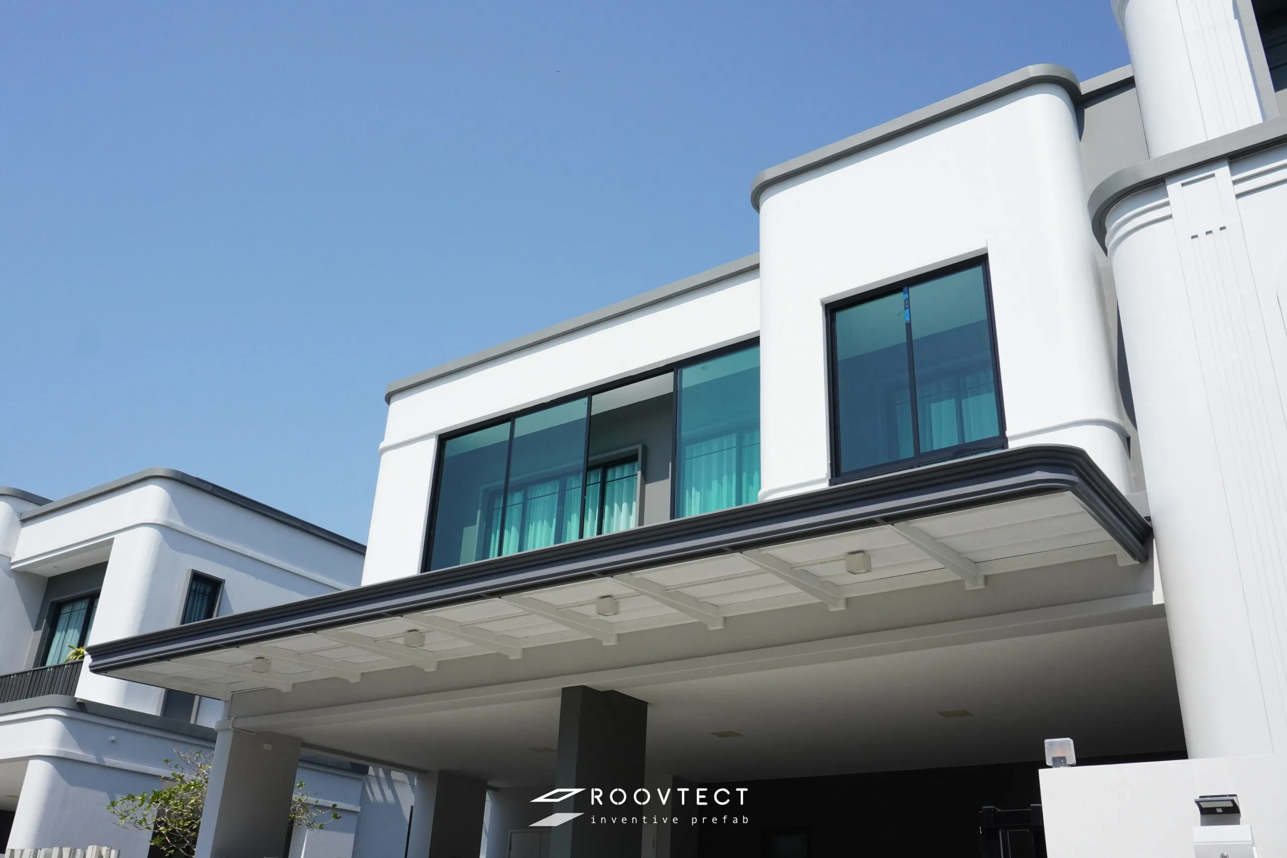 หลังคากันสาด - หลังคาทึบแสง - White PR7 - Contemporary - Contemporary C25 - ROOVTECT