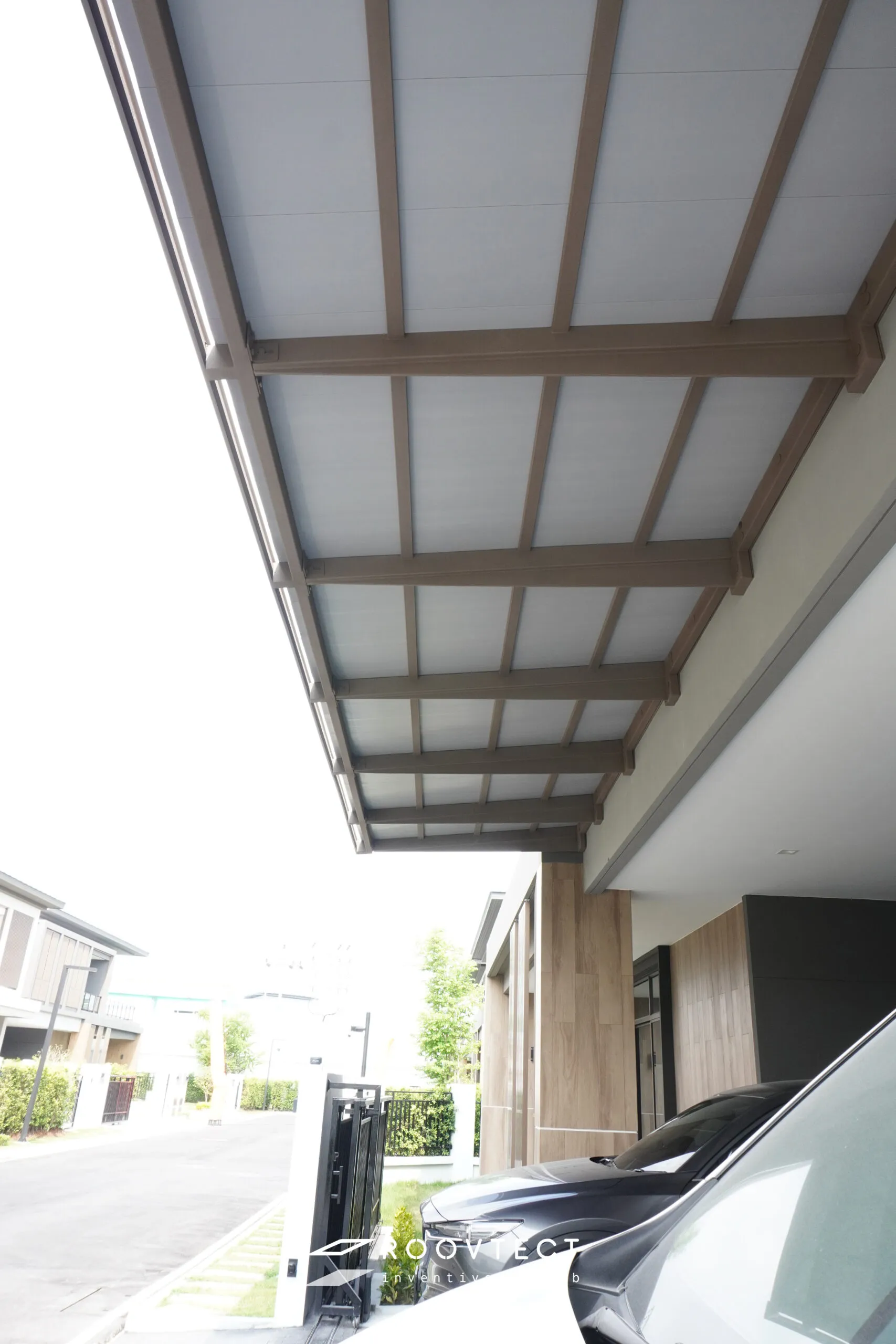 หลังคากันสาด - หลังคาทึบแสง - Grey PR6 - Modern - Modern i15 - ROOVTECT