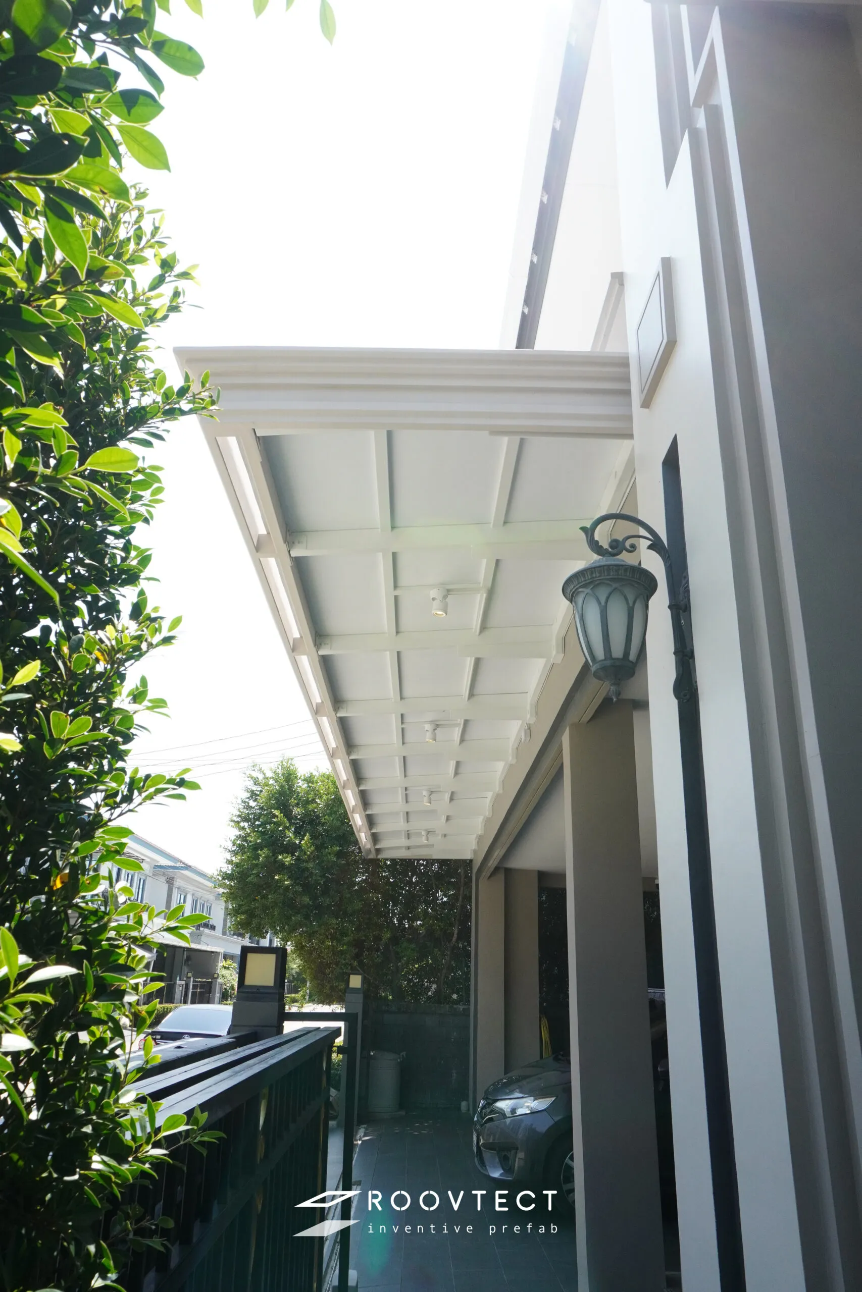 หลังคากันสาด - หลังคาทึบแสง - White PR7 - Contemporary - Contemporary C25