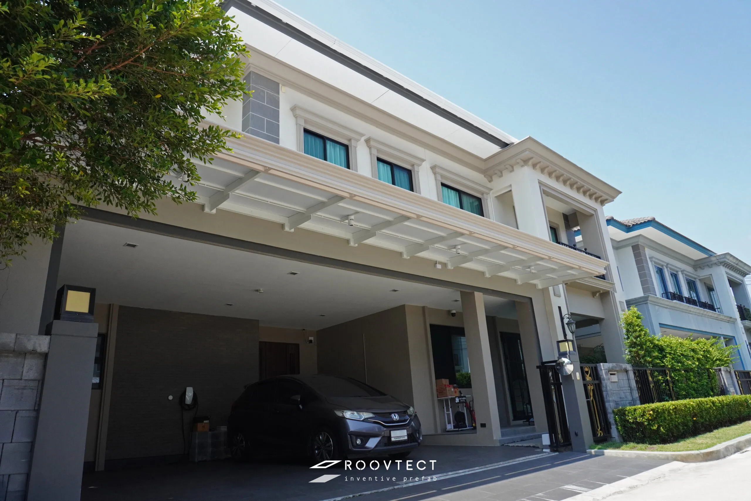 หลังคากันสาด - หลังคาทึบแสง - White PR7 - Contemporary - Contemporary C25