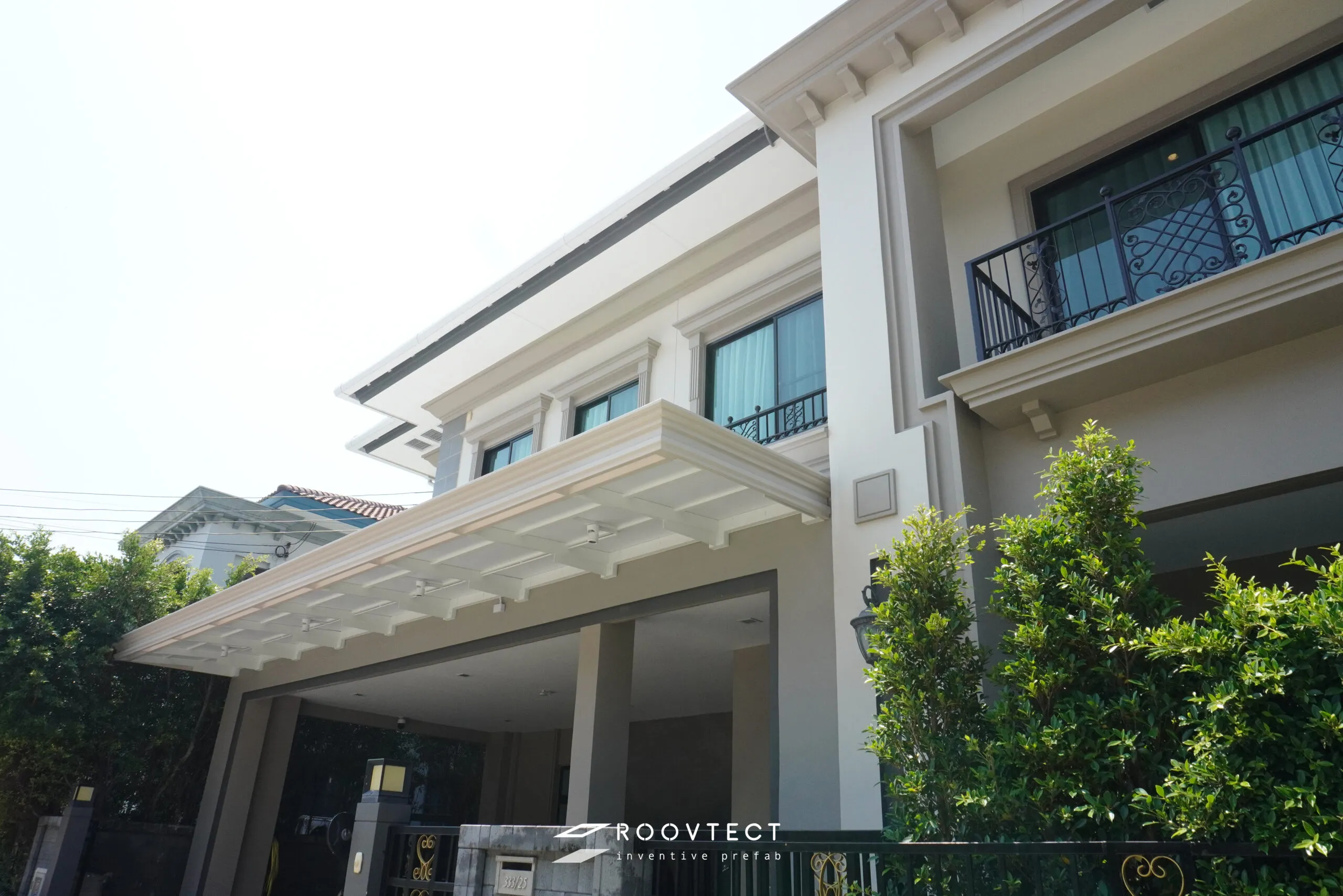 หลังคากันสาด - หลังคาทึบแสง - White PR7 - Contemporary - Contemporary C25
