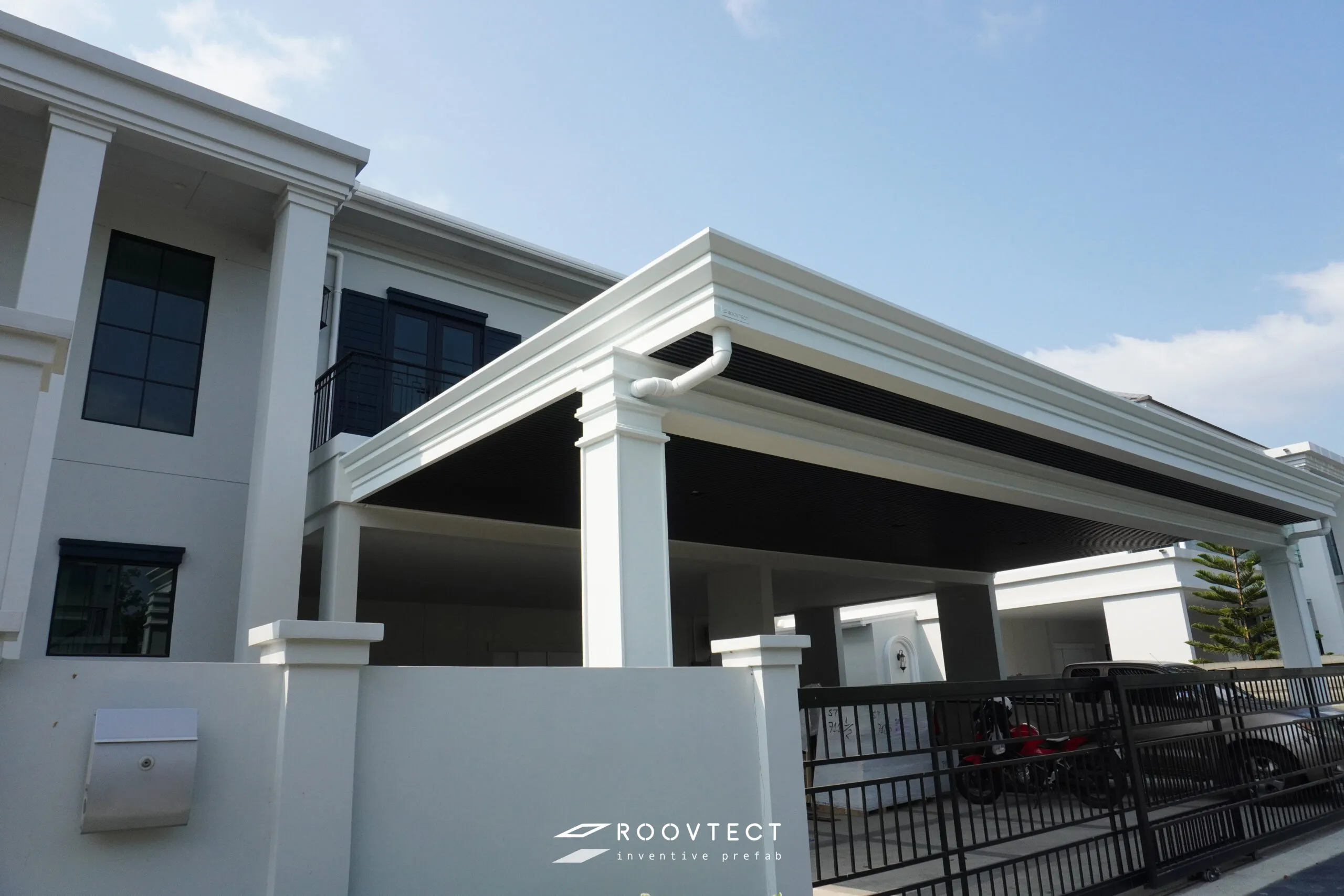 โรงจอดรถ - หลังคาอะคริลิค Shinkolite - Misty Grey (NG60) - Contemporary - Contemporary C40