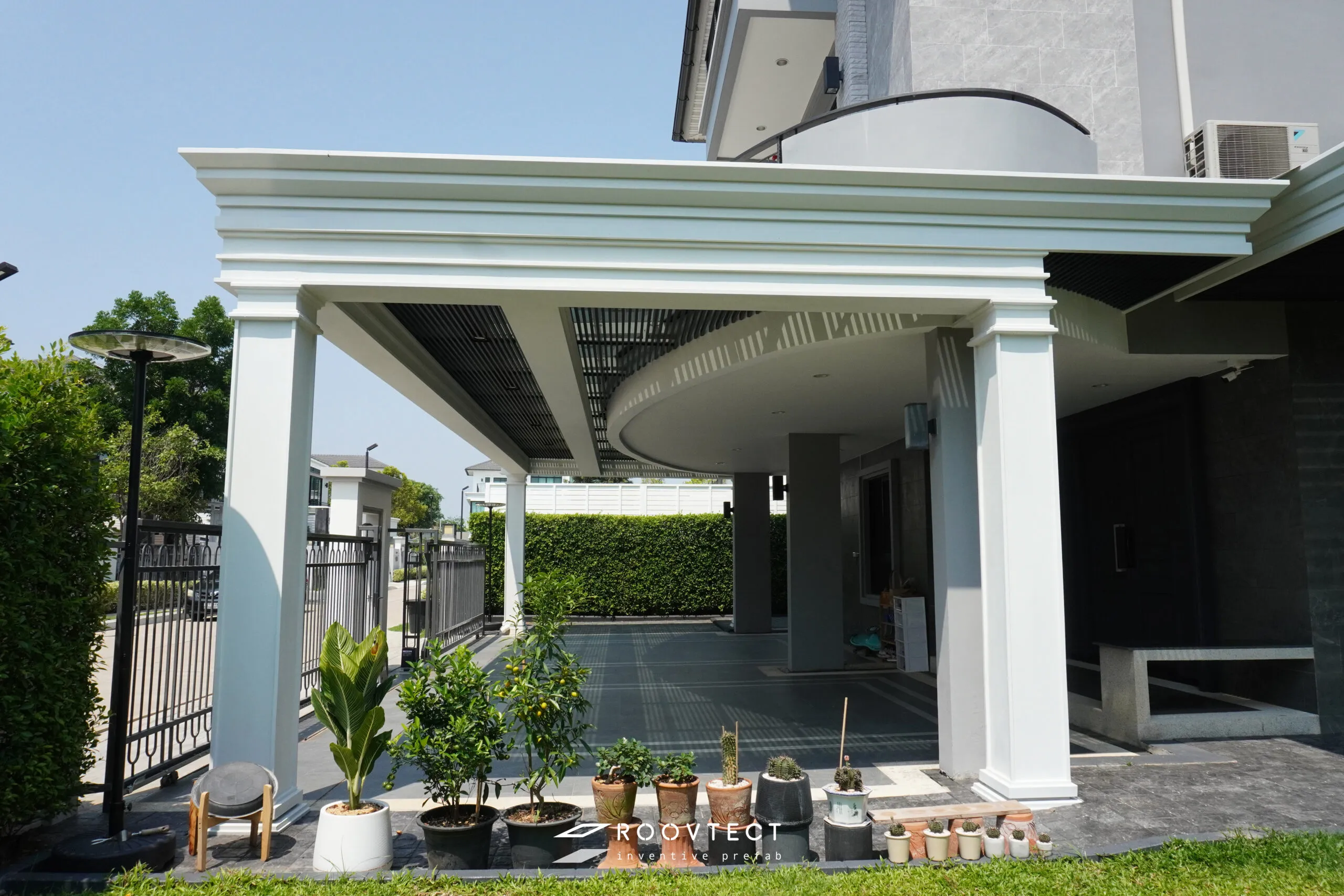 โรงจอดรถ - หลังคาอะคริลิค Shinkolite - Noble Green (N590) - Contemporary - Contemporary C40