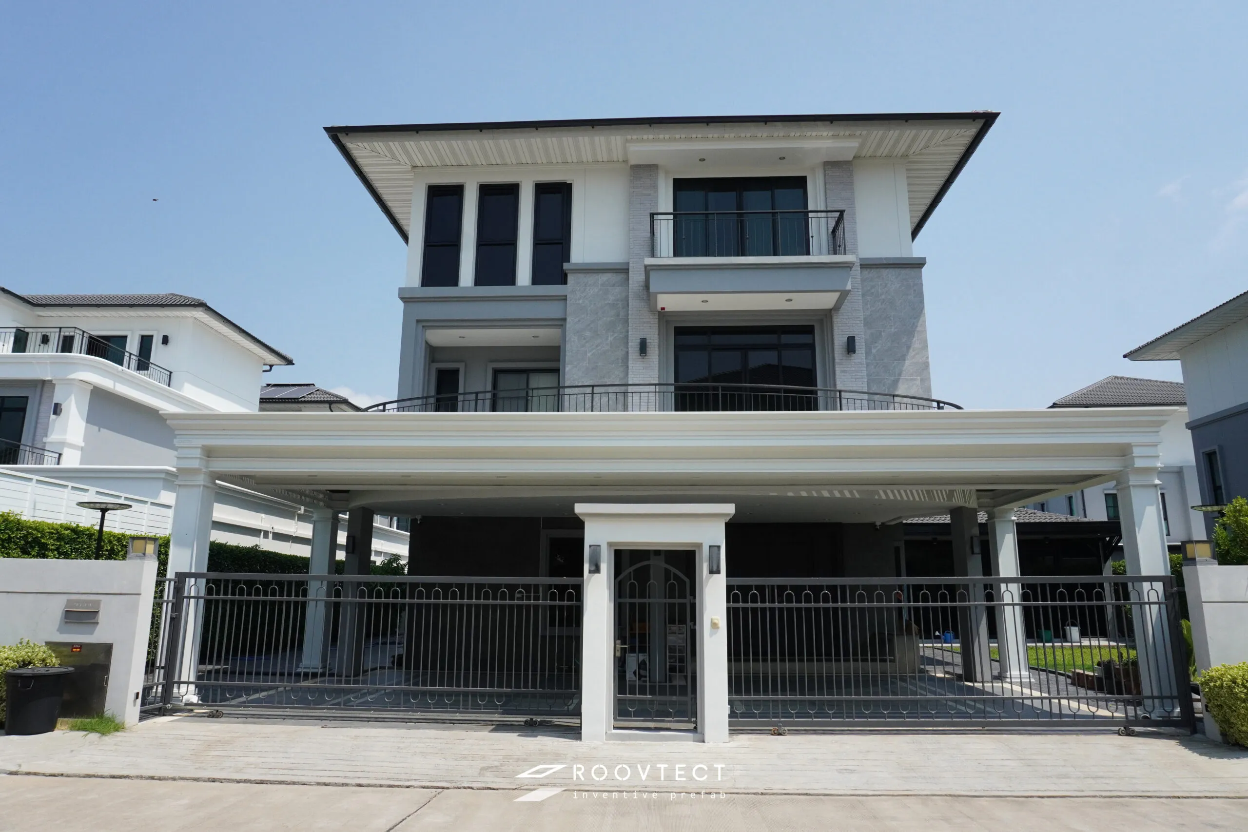 โรงจอดรถ - หลังคาอะคริลิค Shinkolite - Noble Green (N590) - Contemporary - Contemporary C40