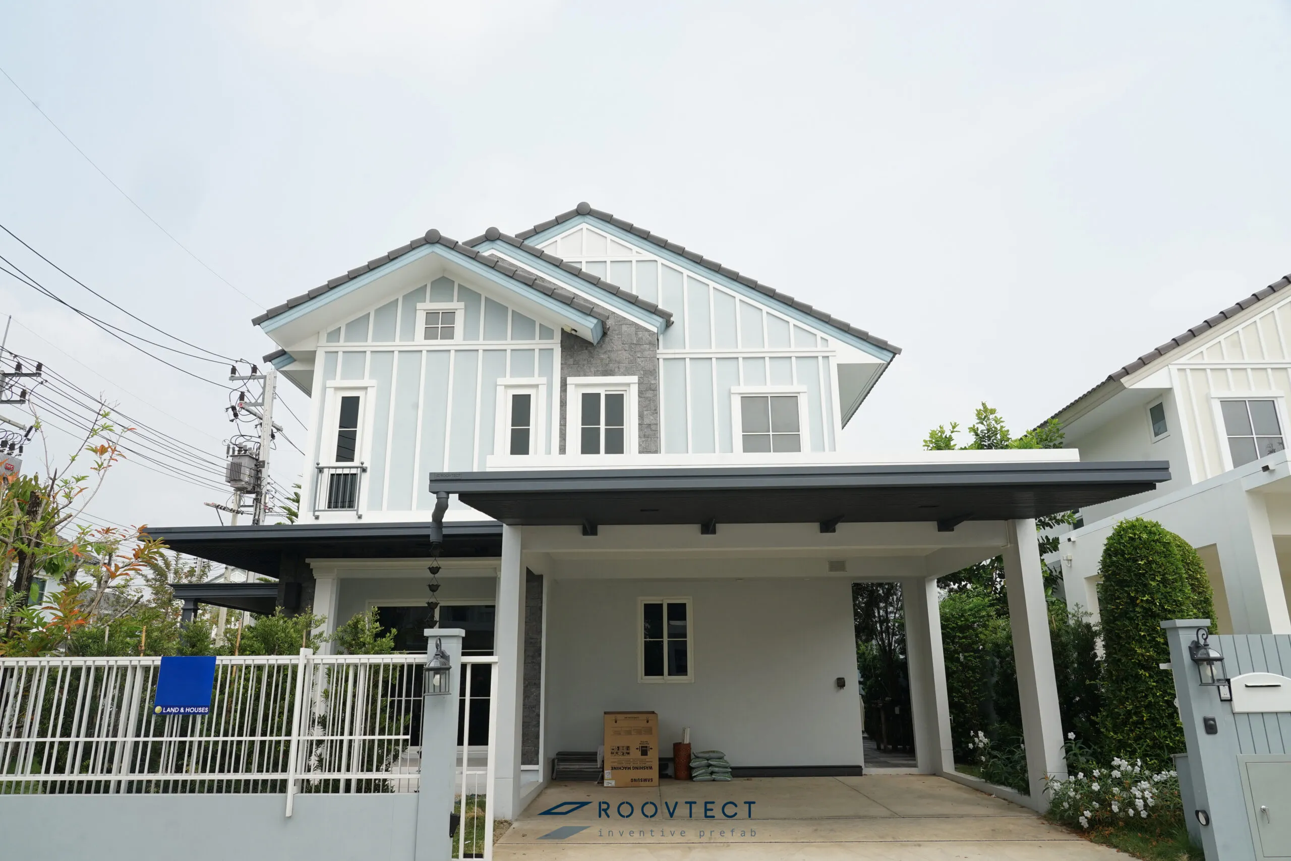 หลังคากันสาด - หลังคา Solid Polycarbonate - Ocean Grey - Modern - Modern i15 - ROOVTECT