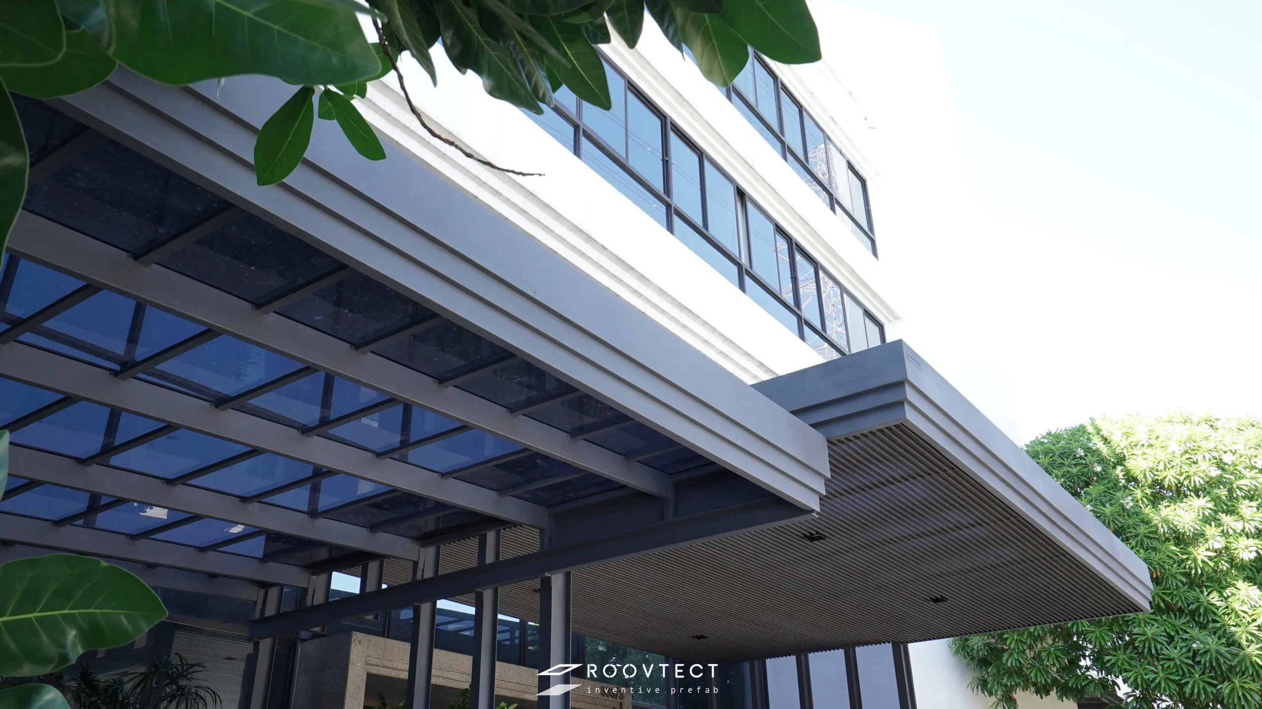 หลังคากันสาด - หลังคา Solid Polycarbonate - Ocean Grey - Modern Contemporary - Tailor made Design