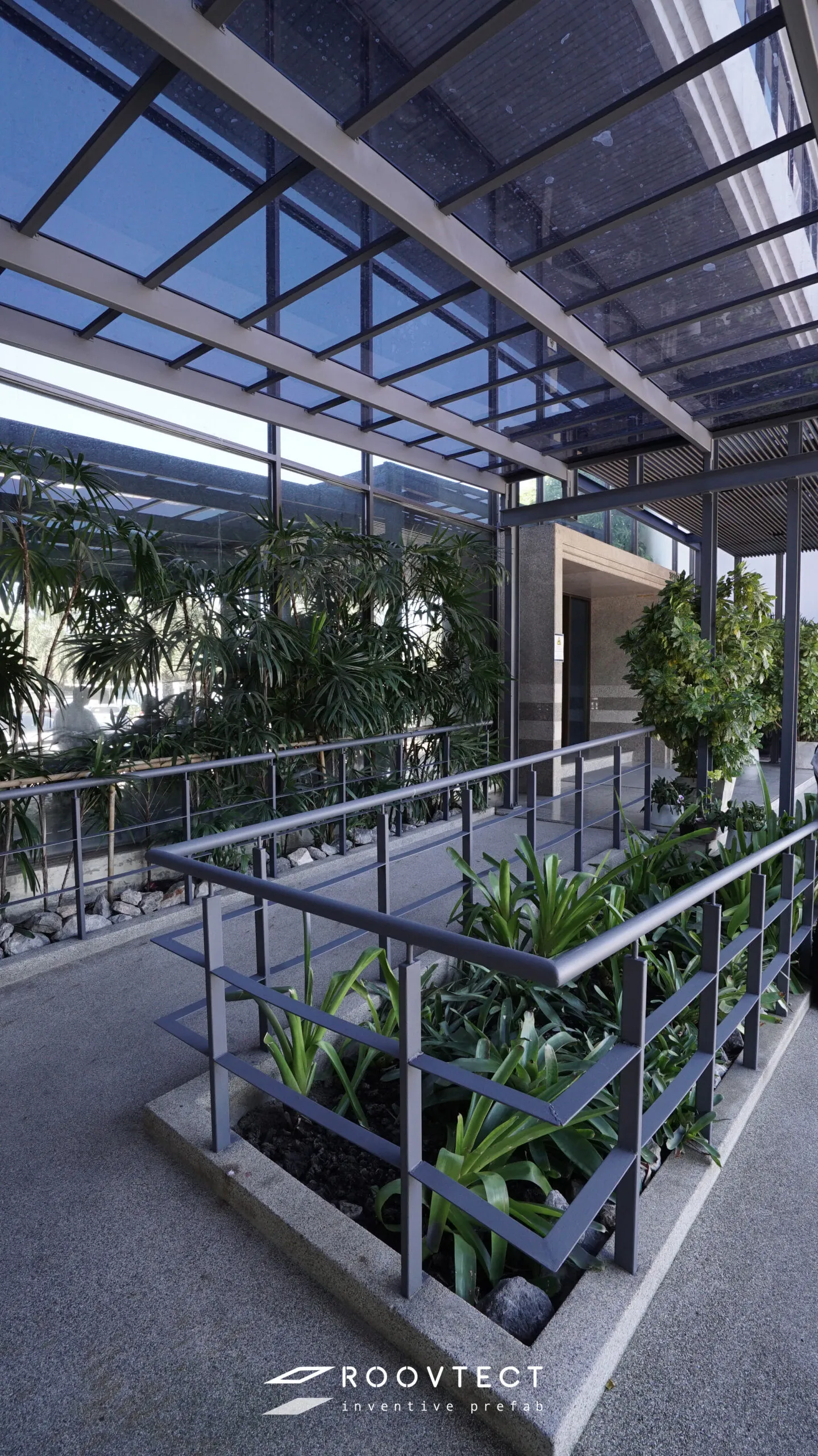 หลังคากันสาด - หลังคา Solid Polycarbonate - Ocean Grey - Modern Contemporary - Tailor made Design