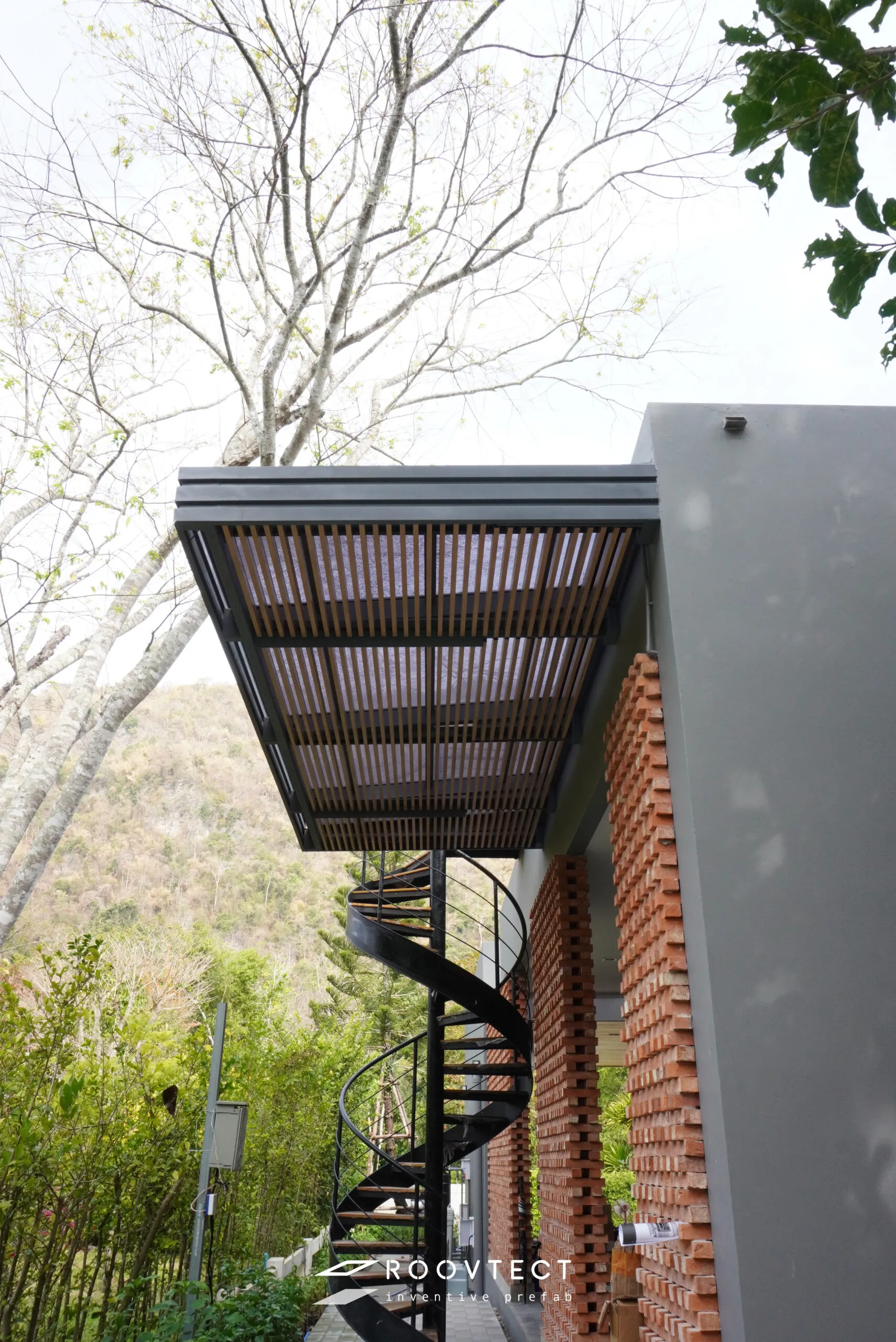 หลังคากันสาด - หลังคา Solid Polycarbonate - Ocean Grey - Modern - Modern i25 - ROOVTECT