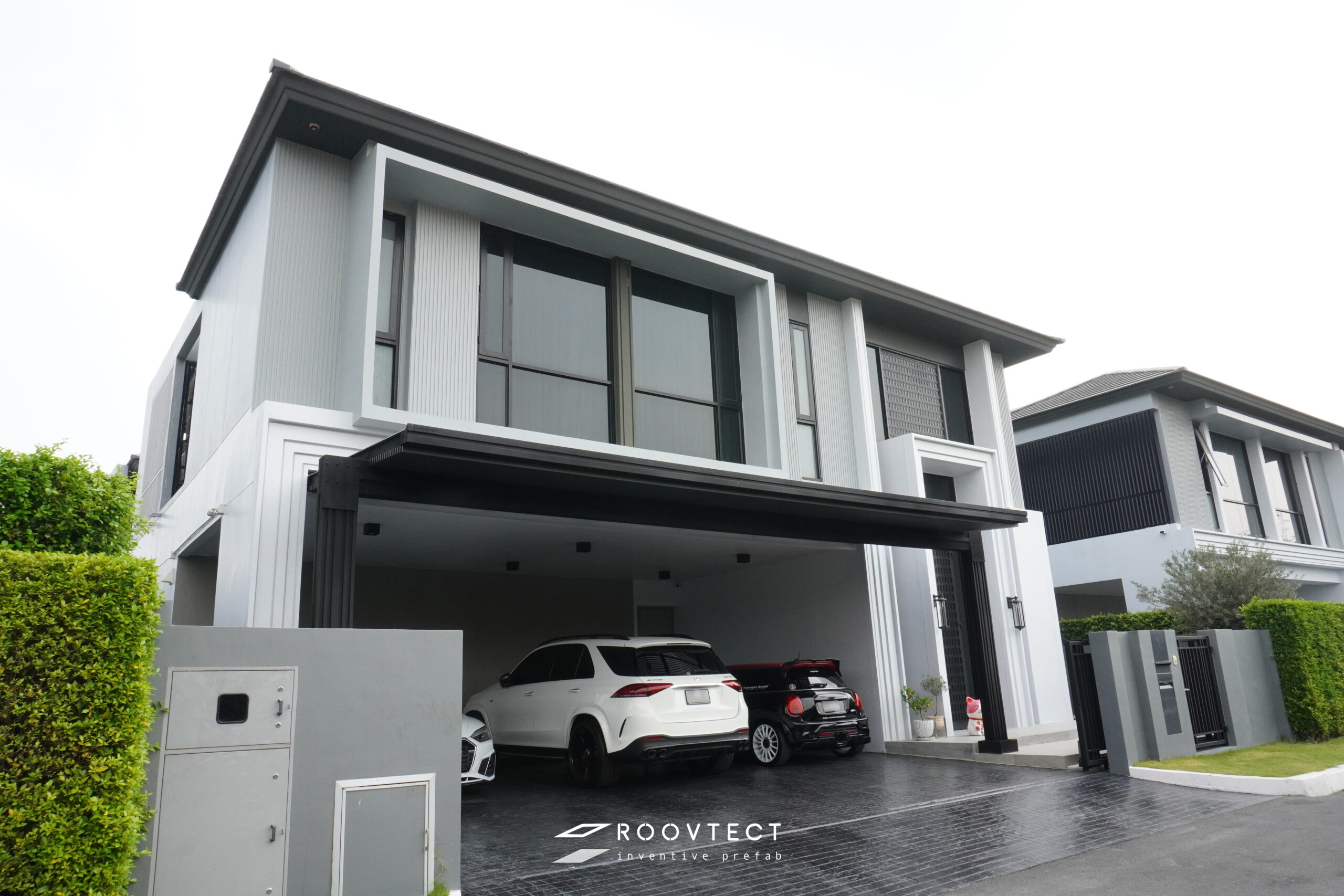 โรงจอดรถ - หลังคา Solid Polycarbonate - Ocean Grey - Modern - Modern i15 - ROOVTECT