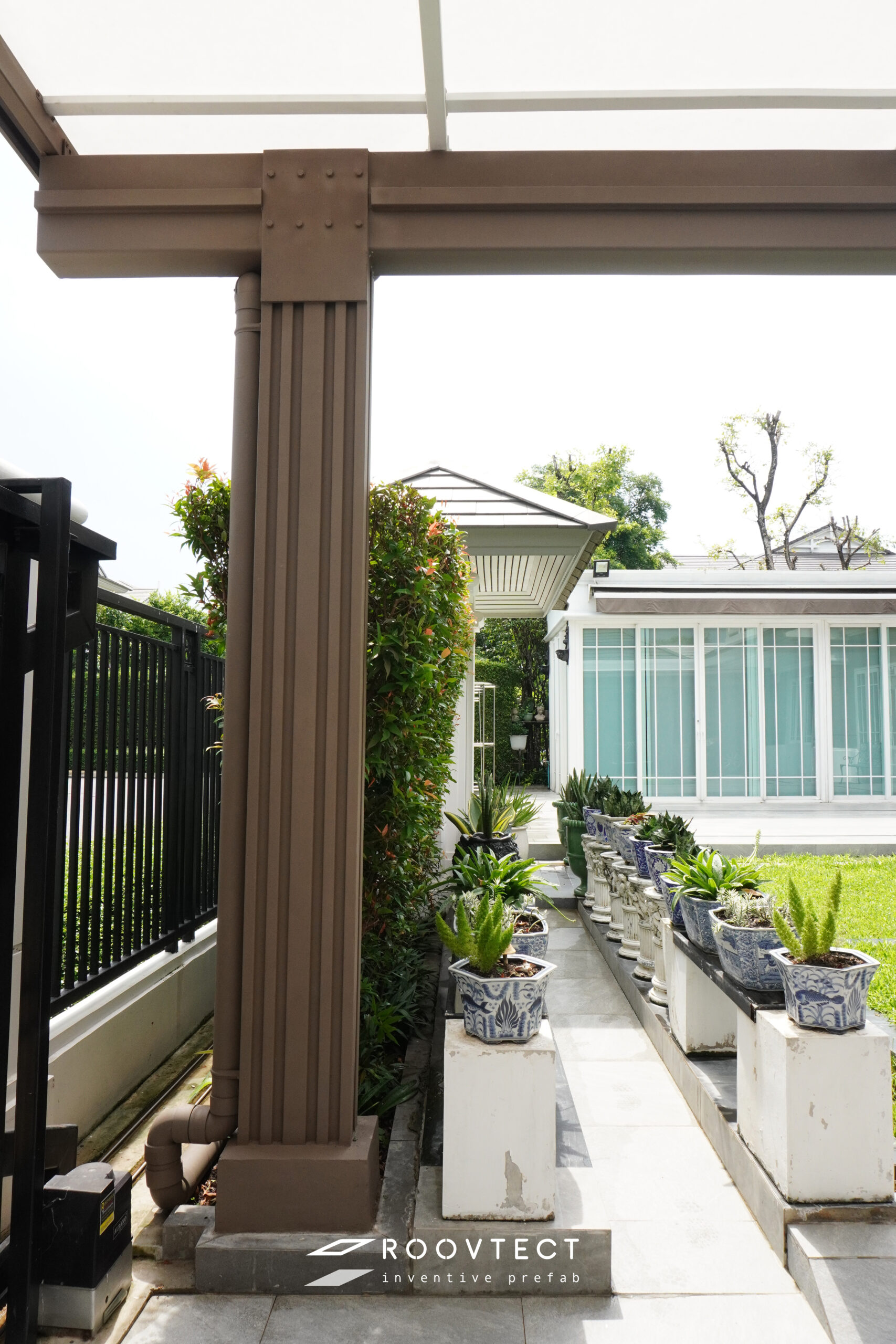 โรงจอดรถ - หลังคากึ่งทึบกึ่งโปร่ง - Pearl White (430) - Modern - Modern i15 - ROOVTECT