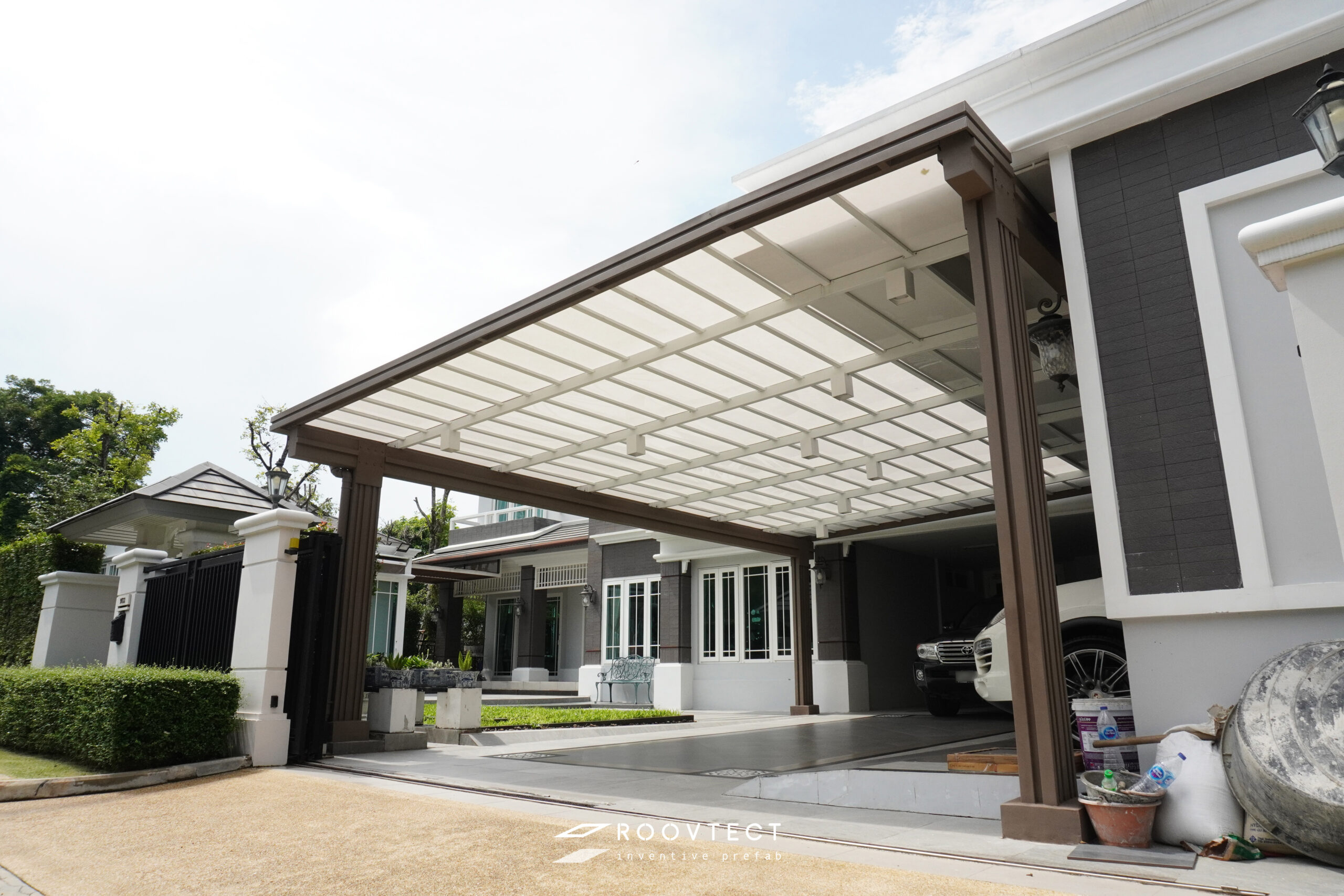โรงจอดรถ - หลังคากึ่งทึบกึ่งโปร่ง - Pearl White (430) - Modern - Modern i15 - ROOVTECT
