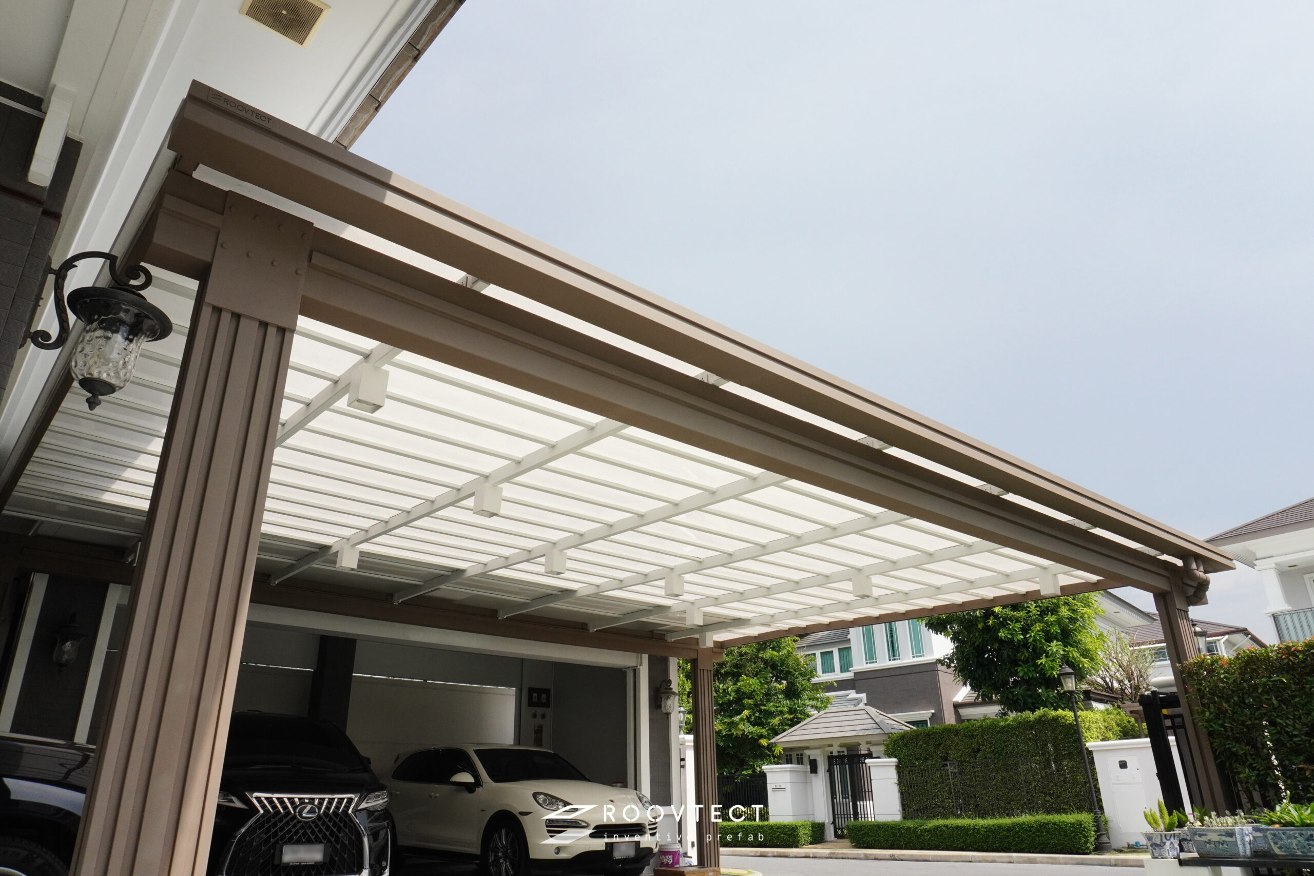 โรงจอดรถ - หลังคากึ่งทึบกึ่งโปร่ง - Pearl White (430) - Modern - Modern i15 - ROOVTECT