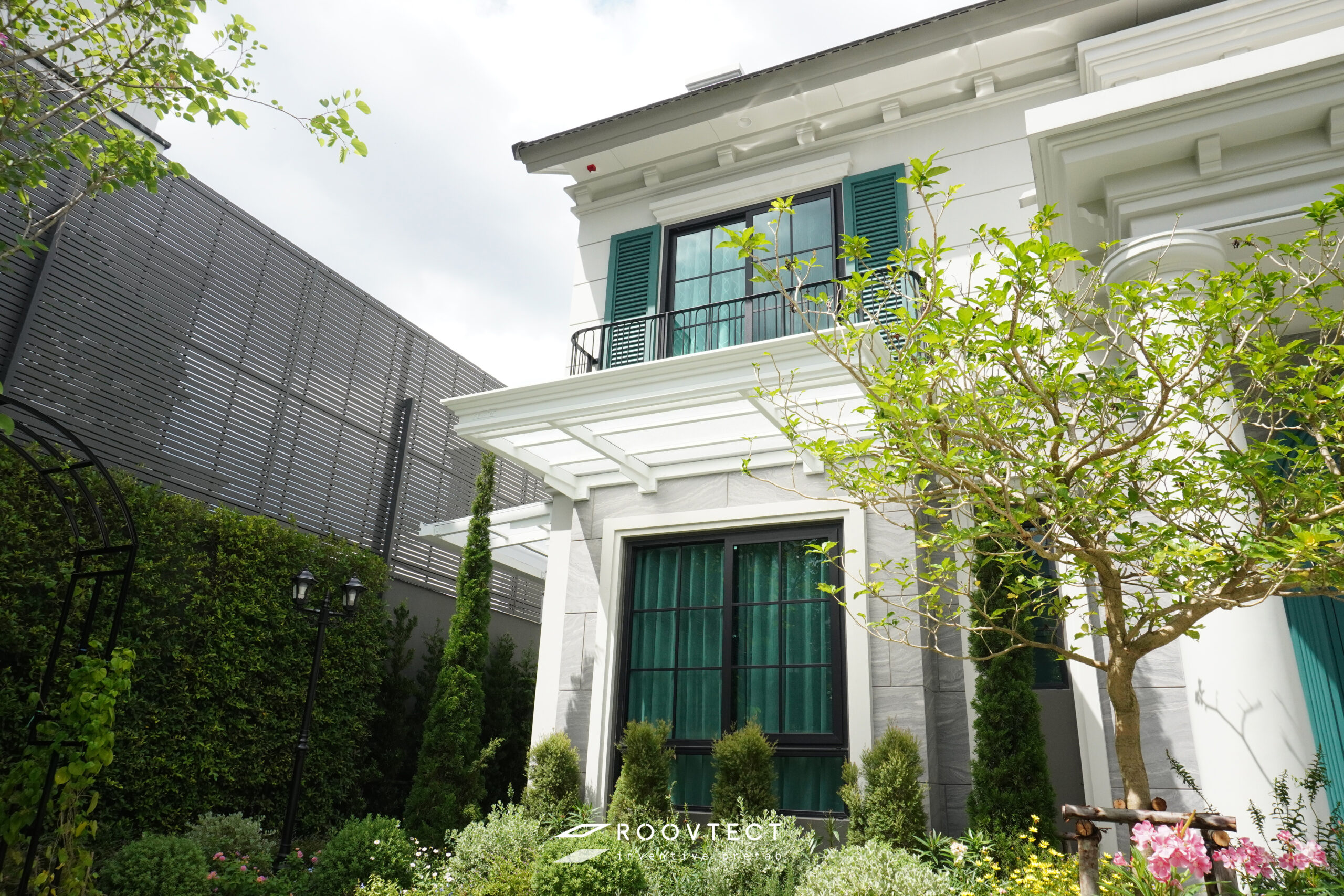 หลังคากันสาด - หลังคากึ่งทึบกึ่งโปร่ง - Pearl White (430) - ROOVTECT